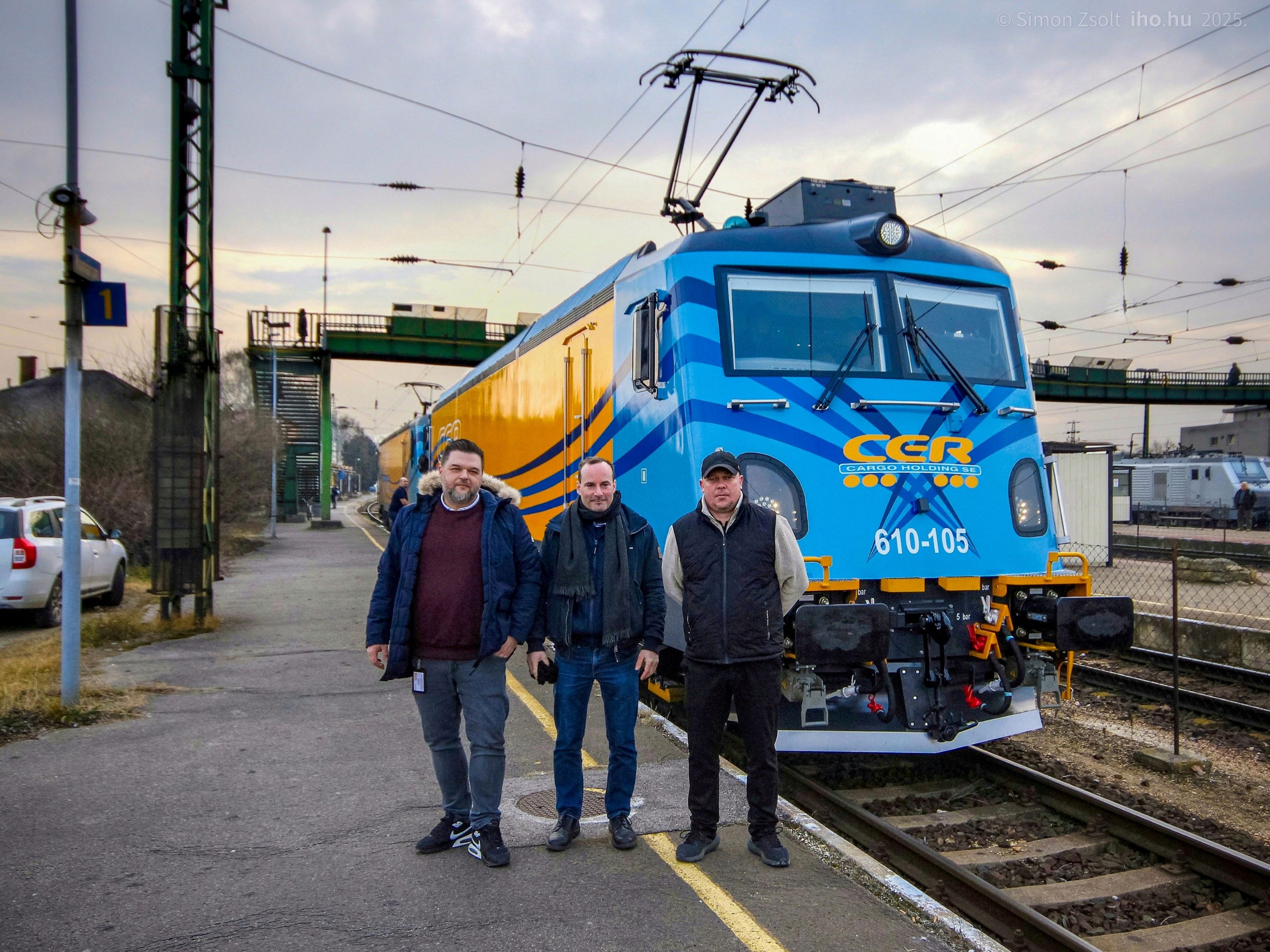 Balról Bánfai Péter, a CER Hungary Zrt. üzemeltetési igazgatója, Tömböly Benjámin, a cég műszaki vezetője és Csíki Árpád, a CER Romania Cargo s.r.l. ügyvezető igazgatója (fotók: a szerző)