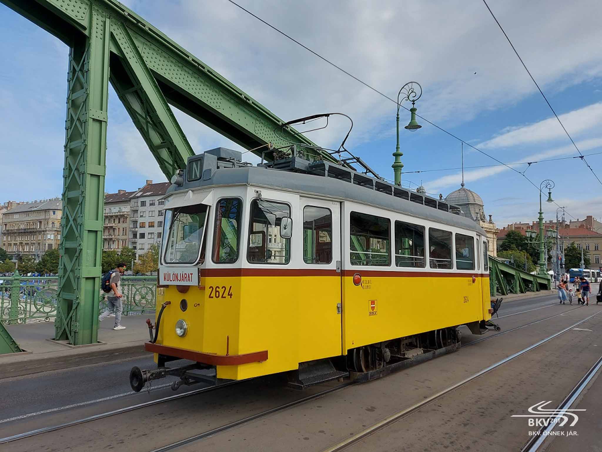 A 2624-es nosztalgiavillamos (kép forrása: BKV Zrt.)